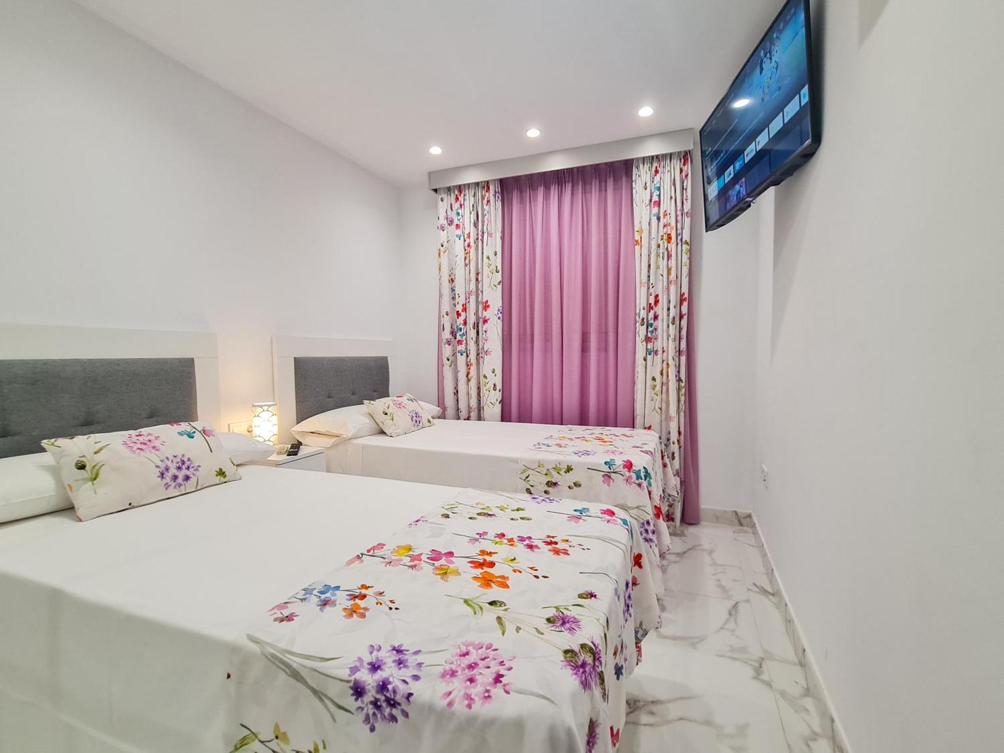 Apartamento Edificio Astoria Benidorm Luaran gambar