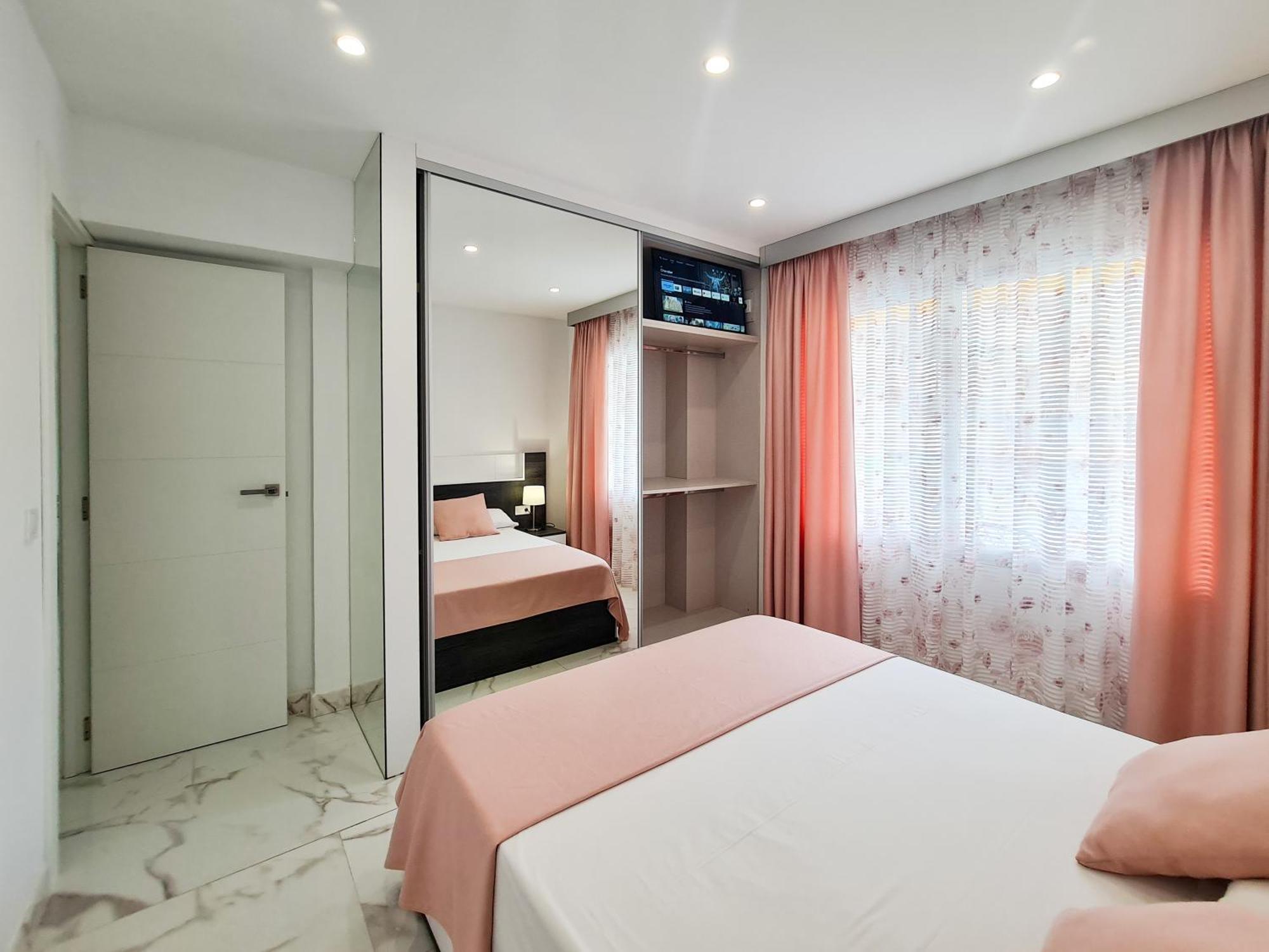 Apartamento Edificio Astoria Benidorm Luaran gambar