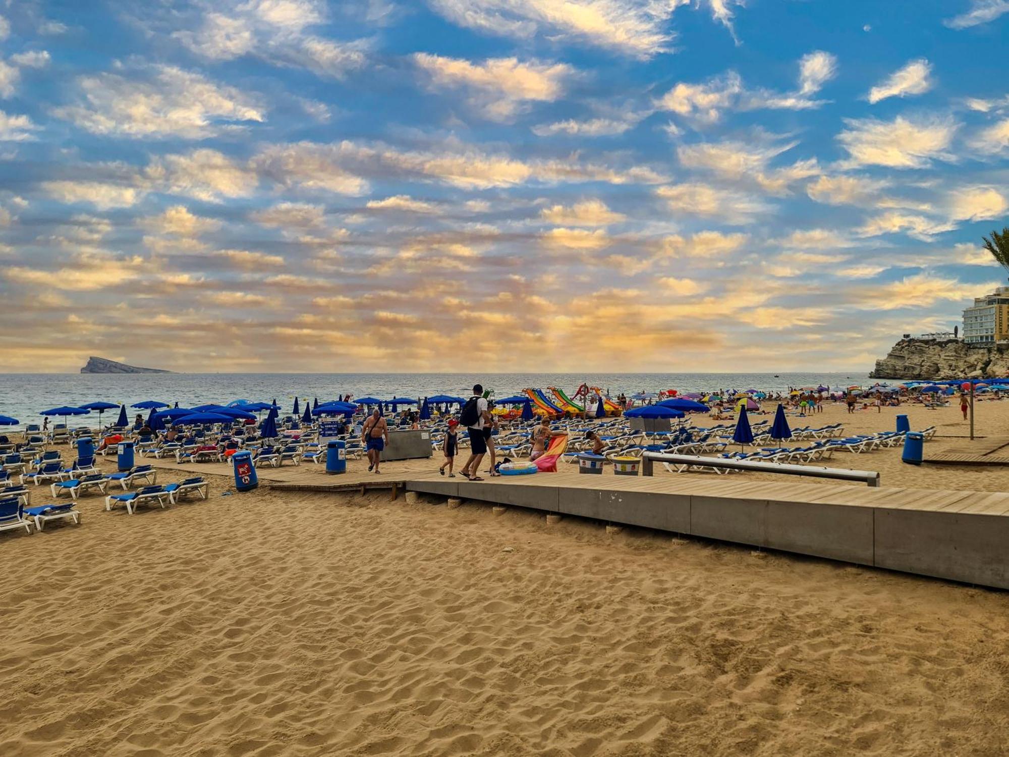 Apartamento Edificio Astoria Benidorm Luaran gambar