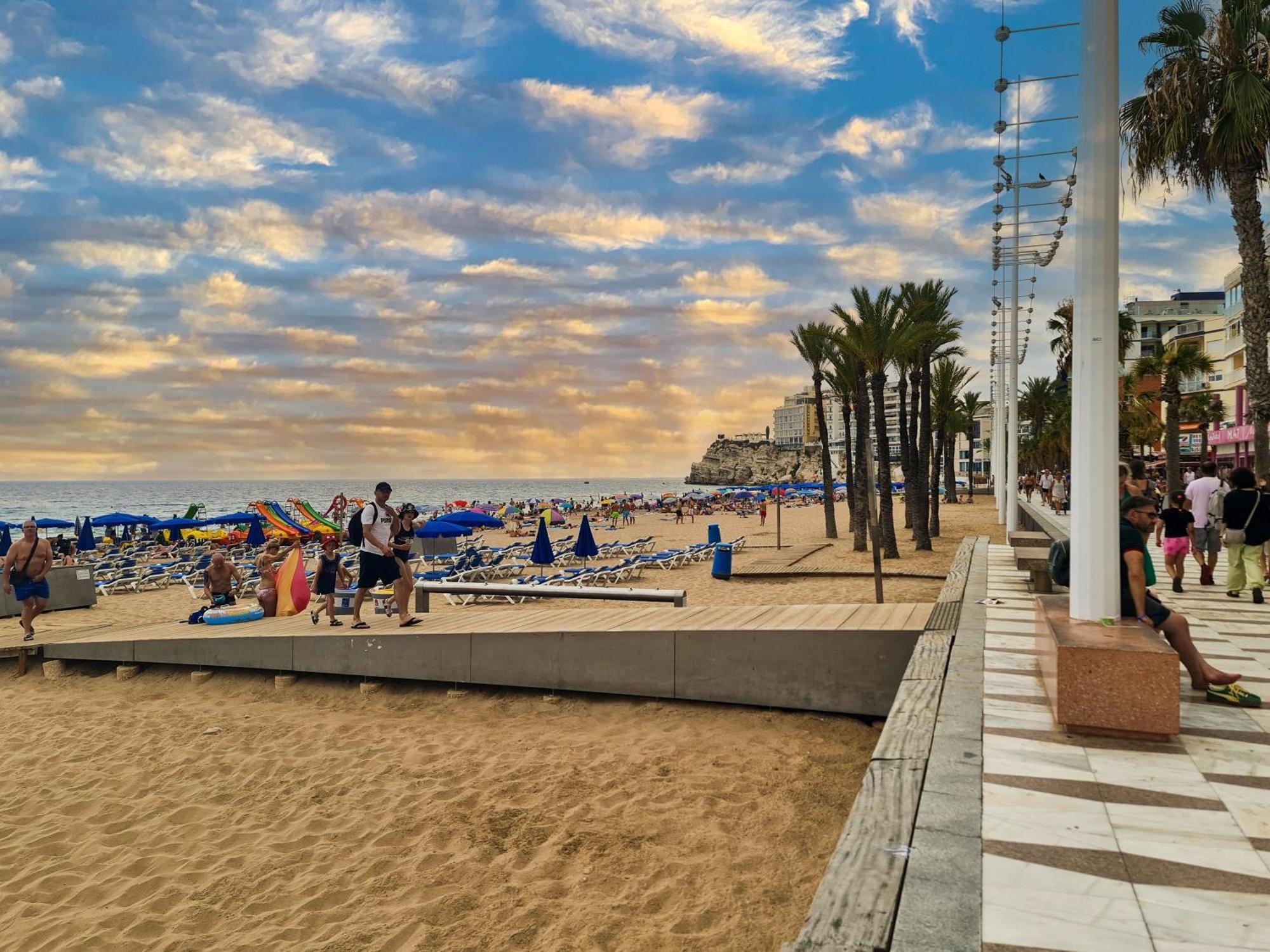 Apartamento Edificio Astoria Benidorm Luaran gambar